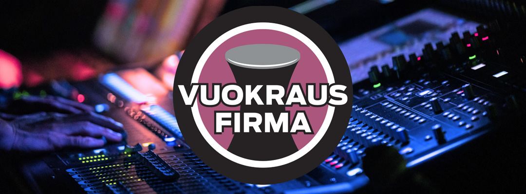 Äänentoistolaitteita ja valotekniikkaa.